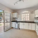 Villa Jacaranda